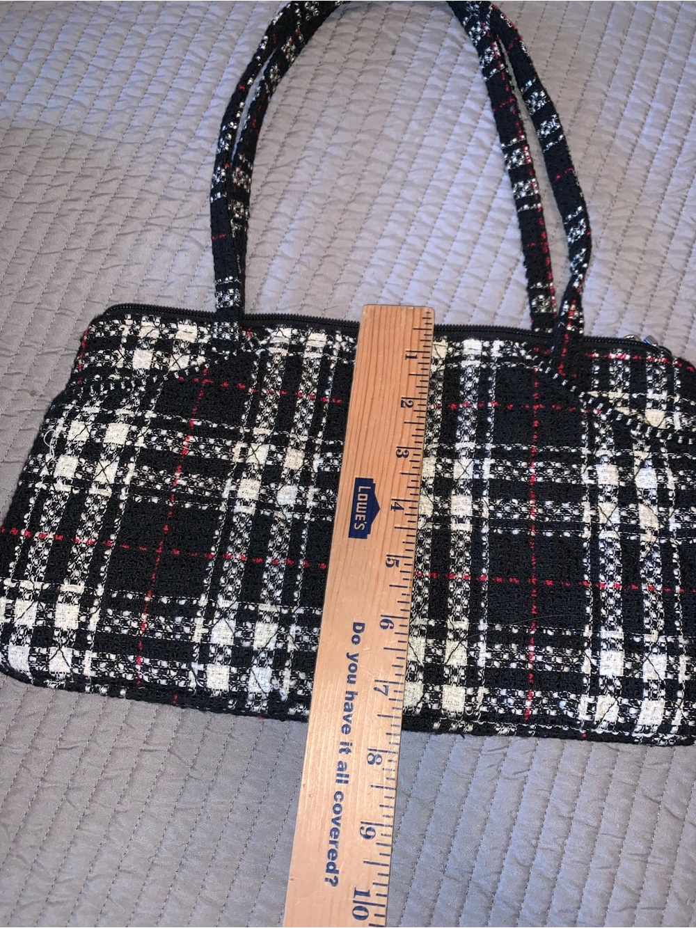 Vera Bradley shoulder handbag Beautiful plaid, black and white with red accents - Picture 15 of 16